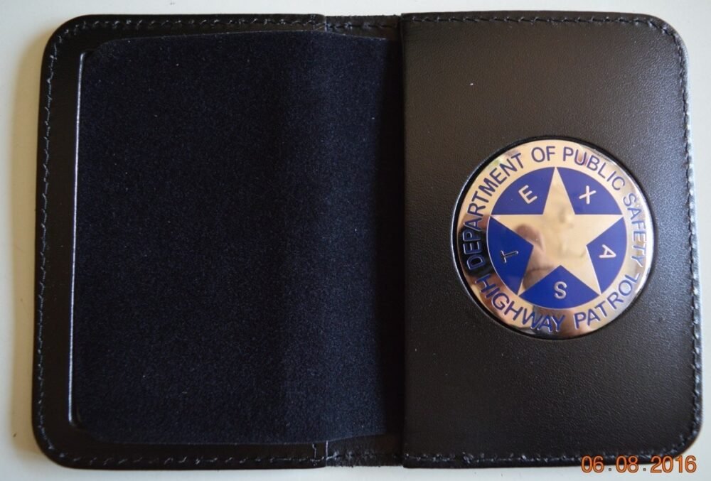 Bifold Badge Holder Wallet - Image 9